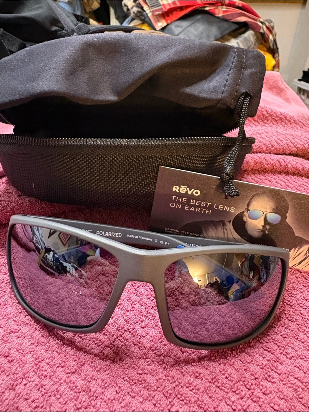 Revo Men's Sunglasses - Black Frame with Gray Mirrored Lenses